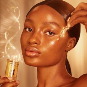 CHARLOTTES SPA-LIGNENDE RADIANCE-HUDPLEJESÆT