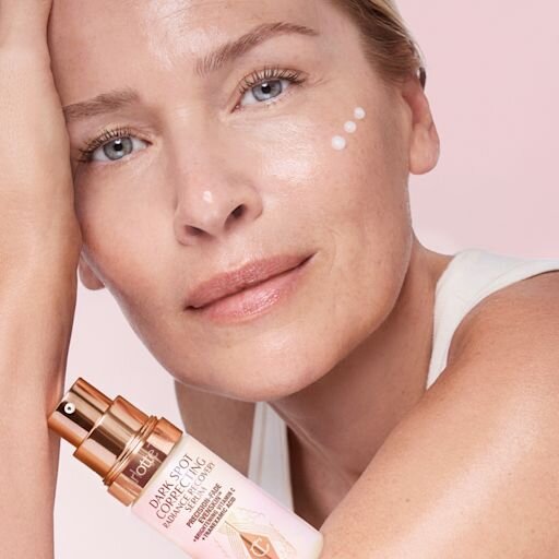 DARK SPOT CORRECTING PROTECT, HYDRATE & GLOW HUDPLEJESÆT