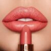 K.I.S.S.I.N.G CORAL KISS