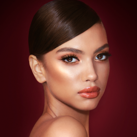 THE QUEEN OF GLOW MEDIUM