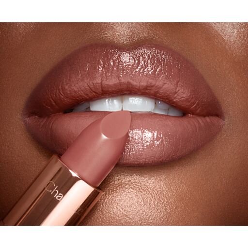 THE SUPER NUDES K.I.S.S.I.N.G – RUNWAY ROYALTY