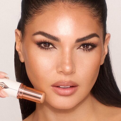 UNREAL SKIN SHEER GLOW TINT FUGTTILFØRENDE FOUNDATION-STICK 7,5 MEDIUM